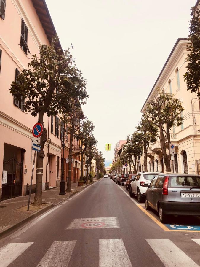 Apartmán La Via Del Mare Albenga Exteriér fotografie